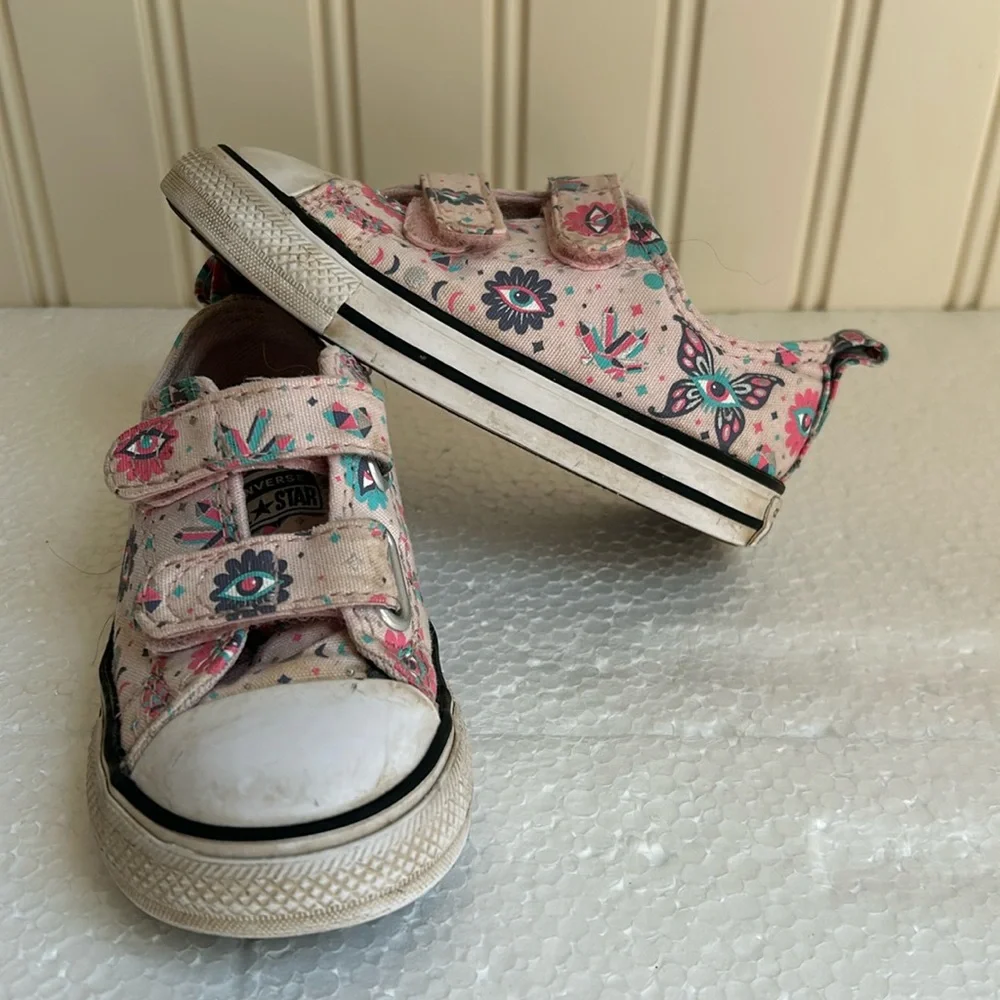 Converse All Star pink graphic butterfly eye moon hook loop sneakers size 7